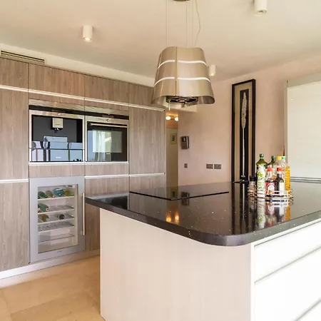 Gorgeous In Marbella