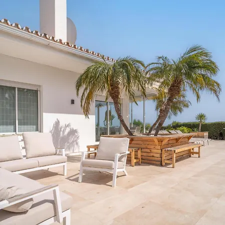 Gorgeous In Nyaraló